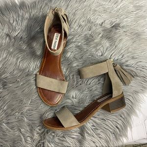 Steve Madden Women Taupe Suede Darcie Heeled Sandal sz 8